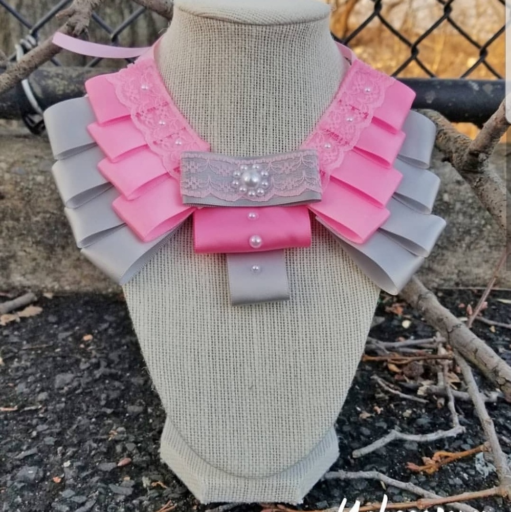 Bowtie, brooch